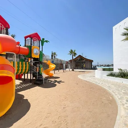 Paraiso Pueblo Deluxe Family Pools Gym