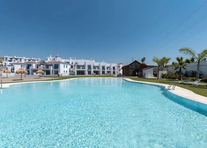 Paraiso Pueblo Deluxe Family Pools Gym アパート